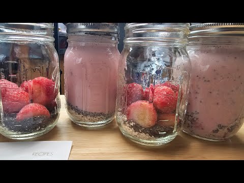 Strawberries & Cream Overnight Oats