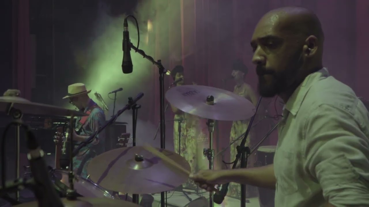 Me engorda. Live at Eddy Suñol theater