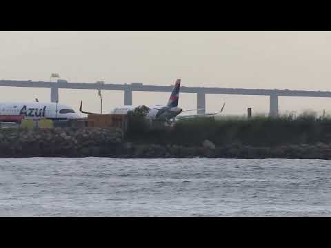 linda decolagem aeroporto santos Dumont a320 neo latam patrocinadora oficial thetown 2023