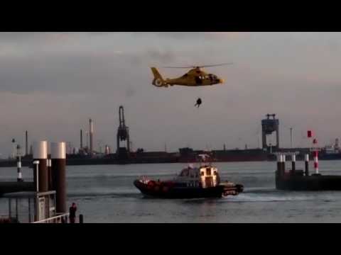 KNRM demo avond vanaf de wal