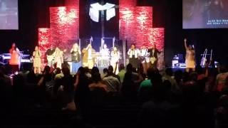 Levanto Mis Manos I lift up My hand in Spanish Israel Houghton