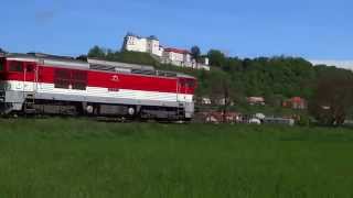 preview picture of video 'Diesel loco 757 Okuliarnik Goggles ZSSK 757.005-4 @ R821 HOREHRONEC - hrad Slovenská Ľupča'