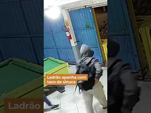 Ladrão apanha com taco de sinuca #shorts