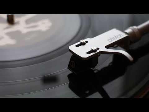 U2 - With Or Without You (1987 HQ Vinyl Rip) - Technics 1200G / Audio Technica ART9