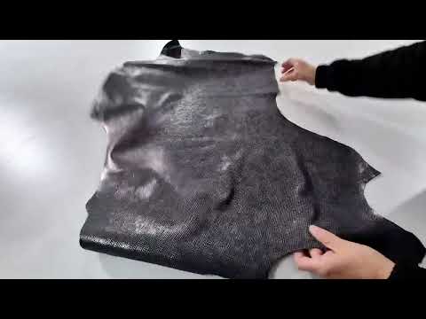 SAFFIANO LEATHER  562