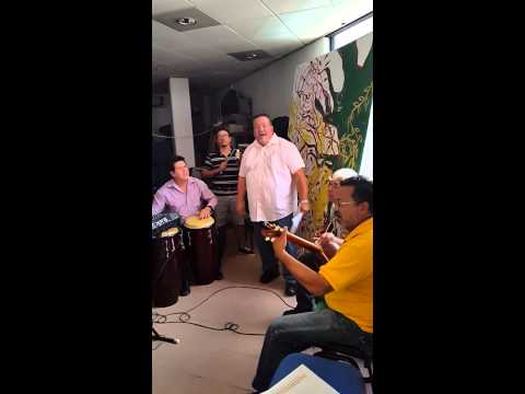 Robert Maduro ft. Grupo Cakiña - "Catharina"