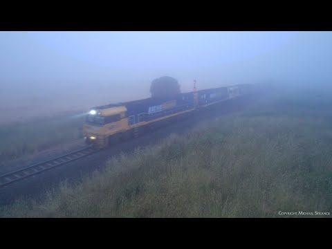 7PS6 Diverted Pacific National Freight Train In Fog (27/12/2022) - PoathTV Australian Railways