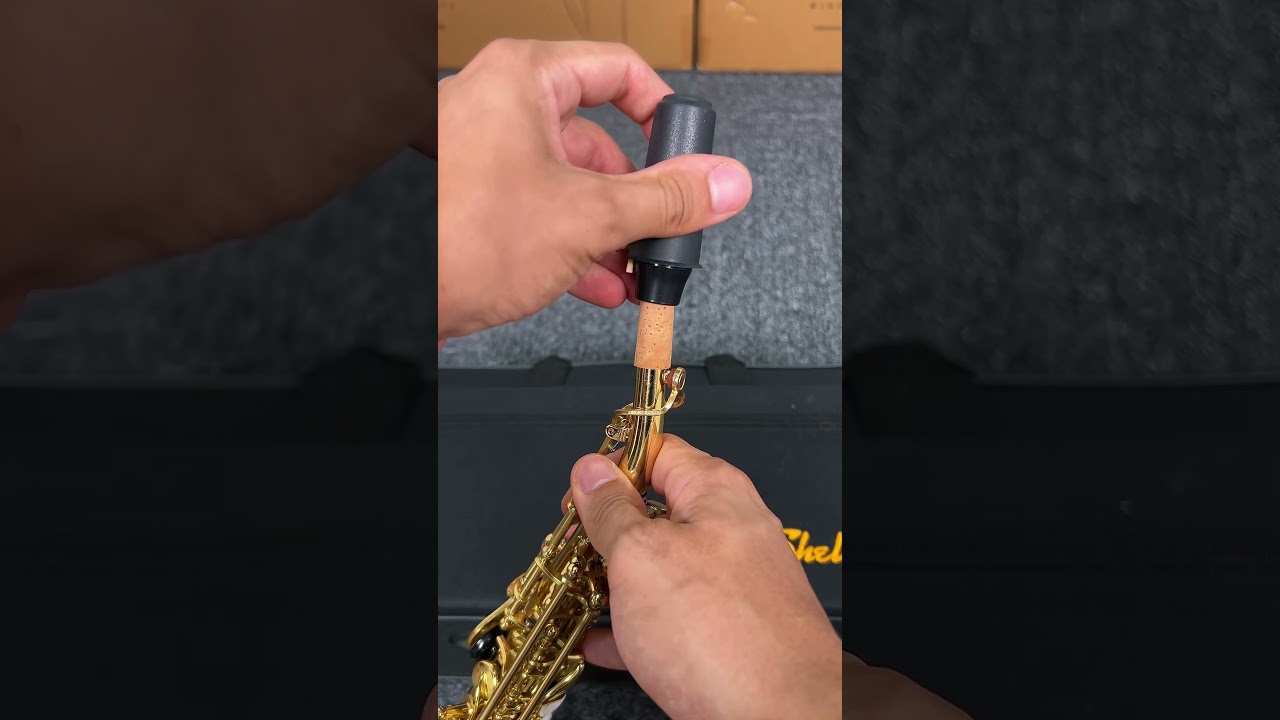 Sax Soprano Curvo Laqueado Gold Estojo e Acessórios Shelter Código