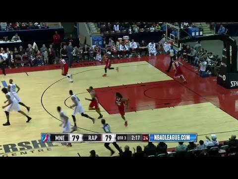 Delon Wright Dishes Behind the Back for Raptors 905