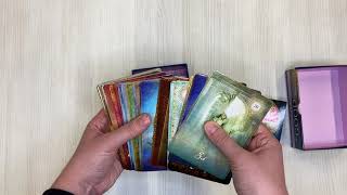 Видео о книге The Good Tarot. Всемирно известная колода добра и света