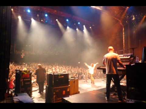 Marillion - Fantastic Place (Live in Hamburg May '04)