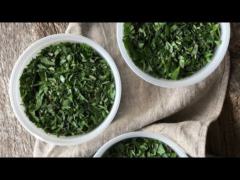 The BEST WAY to freeze herbs + WINTER SOUP herb blend