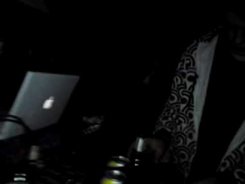 Junior B playing own dubplate @ Fulltone meets Dubconductor Hunworth Session