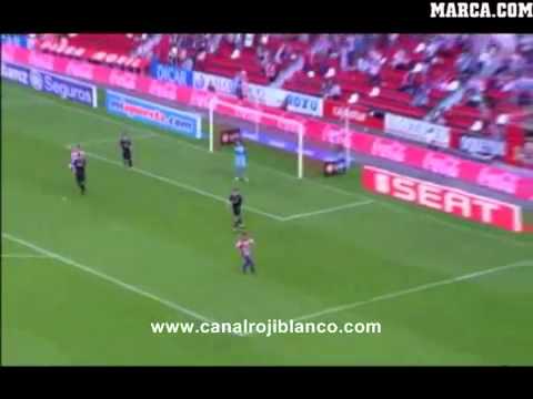 Media chilena de Gaston Sangoy