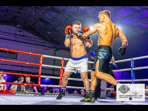 Liam Walters v Andrew Frezise   Welsh Combat Series 5 Vale Sports Arena 17th September