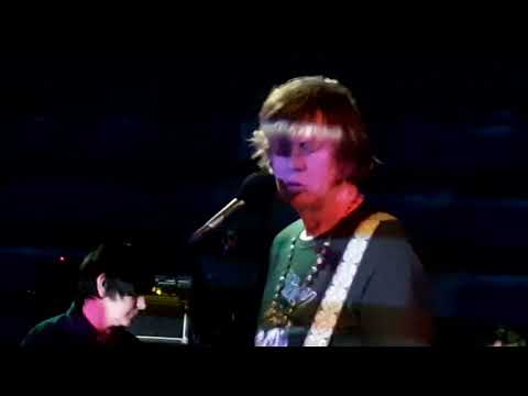 Thurston Moore plays Siren, Venus and Hashish live in Amsterdam.