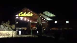 Cabelas Shopping Black Friday 1,000's Wait in Line
