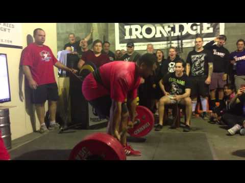 Valhalla Strength - Richie attempts 327.5kg - Rips open hand