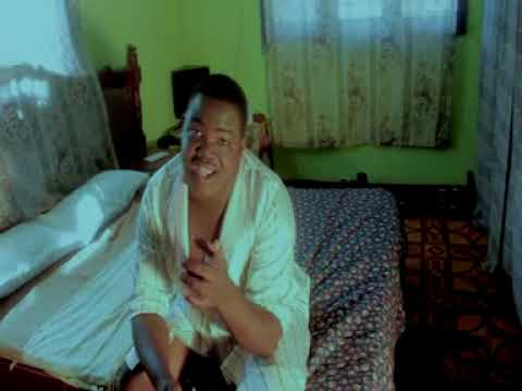 Estevao sambik - Apwiawe (VIDEO OFICIAL)