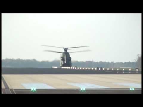 Chinook Helicopter approach & Landing, Mil.basis Gilze rijen
