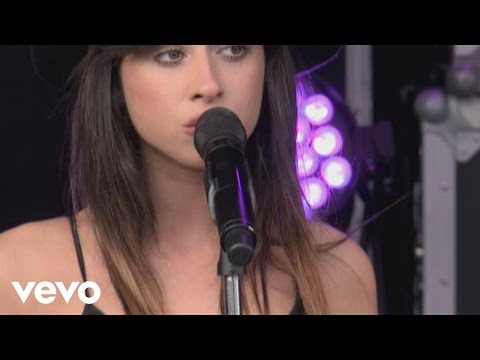 Foxes - Let Go For Tonight - Xperia Access @ V Festival (Lounge)