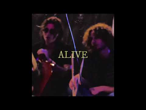 Aqua De Vida  -  Alive