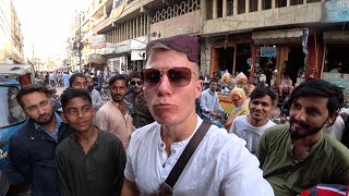 Foreigner in Pakistans Biggest Market! 🇵🇰 - YouTube