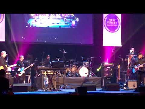 Southside Johnny And Jon Bon Jovi - NJ HOF- I Don’t Wanna Go Home