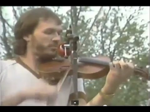 Mark O'Connor joins Tony Rice/J. Douglas/Bela Fleck/Bush/Cowan -First MerleFest ('88)