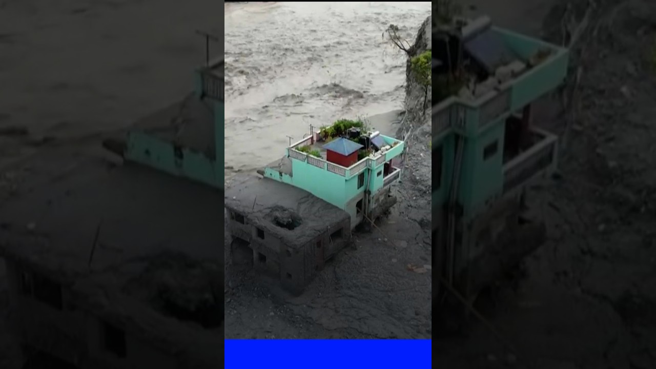 Une maison miraculée devenue virale après les crues dévastatrices au Népal