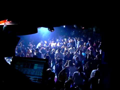 Dj Lion Live @ Momo , Ruse Nevena feat. Marius Moga and Nivo - ZOOM ( Dj Lion Club Mix ).MOV
