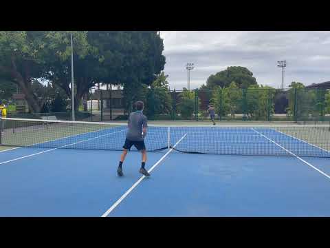 Manuel Madueño, College tennis video