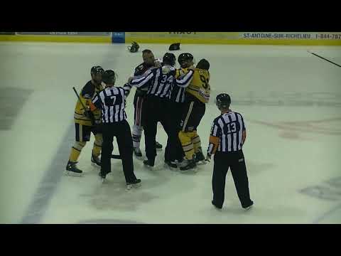 Fight/Bagarre Hubert Poulin vs David Lacroix 22 novembre 2019