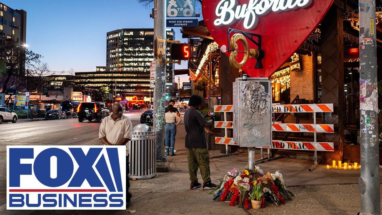 WATCH LIVE: Police chief holds news conference on Austin mass shooting