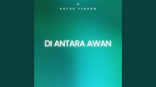 Download lagu Di Antara Awan mp3
