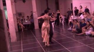 FLORENCIA LABIANO y HERNAN RODRIGUEZ bailando la milonga PICANTE en FLOREAL MILONGA