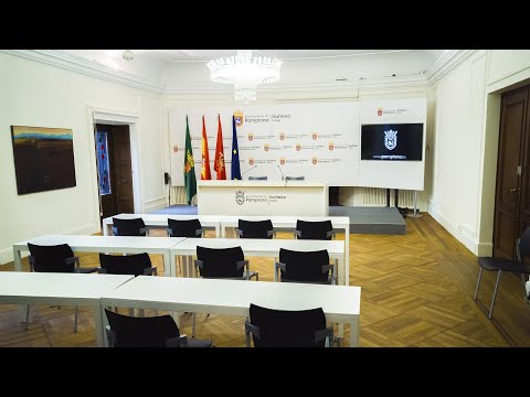 [EN DIRECTO] Valoración del auto judicial sobre la agresión sexual junto a la Carpa Universitaria