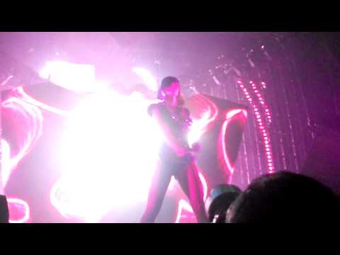 Deadmau5 - One Trick Pony (Ft. Sofi)  Live in NYC