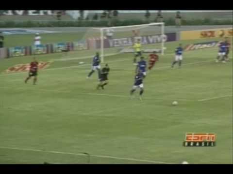 Cruzeiro 3x2 Flamengo - Tardelli tropeça na bola