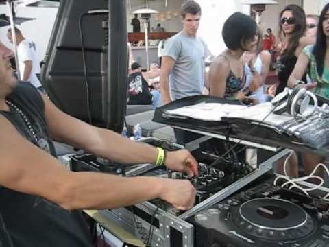 Traffic Events Presents Room Service w/ Steven Lee Cabrera