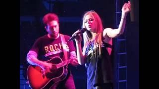 Download lagu Wish You Were Here (Live) By Avril Lavigne In Ottawa Ontario @ the Scotiabank Place 2011 mp3