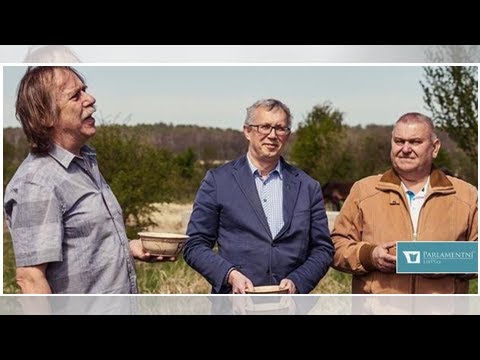 „Arab mi sahá na babu.“ „Mně snad je*ne.“ Jarek Nohavica promluvil o své tvorbě