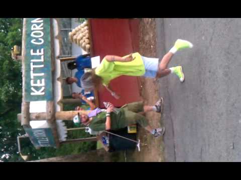 download lagu mp3 mp4 Ac Dc Shoes, download lagu Ac Dc Shoes gratis, unduh video klip Ac Dc Shoes