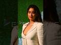 అందంతో గుండెల్ని కొల్లగొడుతున్న దేవ�