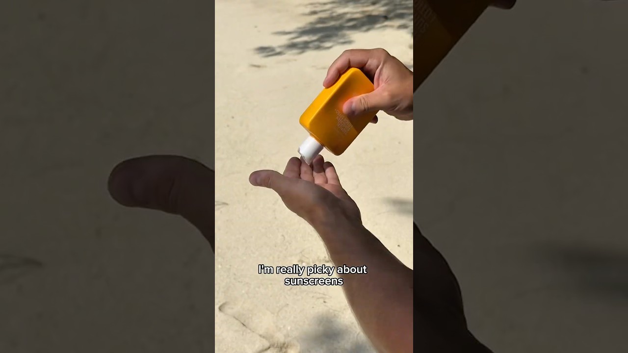 UGC MOCKUP — Product testimonial with talking head & voiceover thumbnail