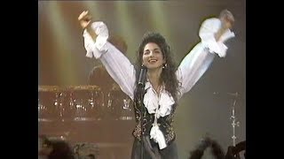 [Rare] Gloria Estefan Oye Mi Canto (live) 1989 (part 2 of 3)