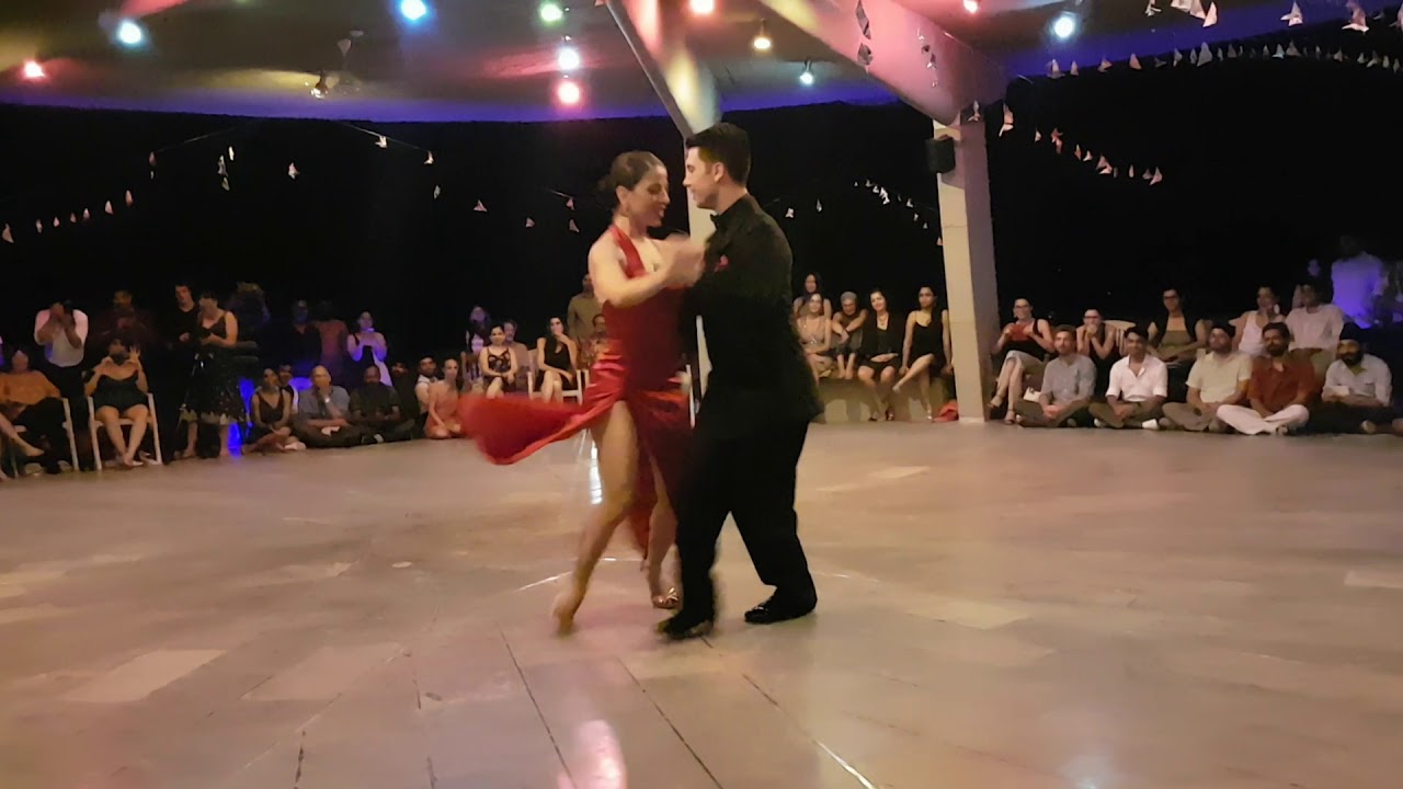 Vaggelis Hatzopoulos & Marianna Koutandou ❤_ Auroville Holi Tango Festival 2018 _ India _ Démo 1/2