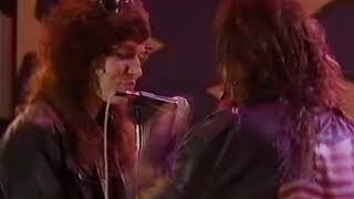 Download lagu Bon Jovi with Cinderella & Scorpions - Hound Dog (Moscow 1989) mp3