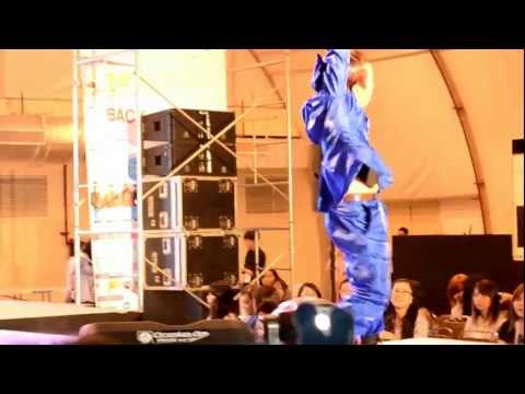 Raymond Vallejo K-osplaying Xiah Junsu @ KCON4