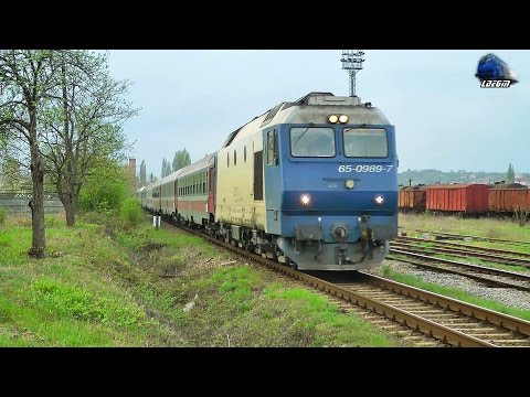 Piranda~GM 65-0989-7 & IR1742 Satu Mare-Bucuresti Nord in Oradea Est Triaj - 05 April 2017